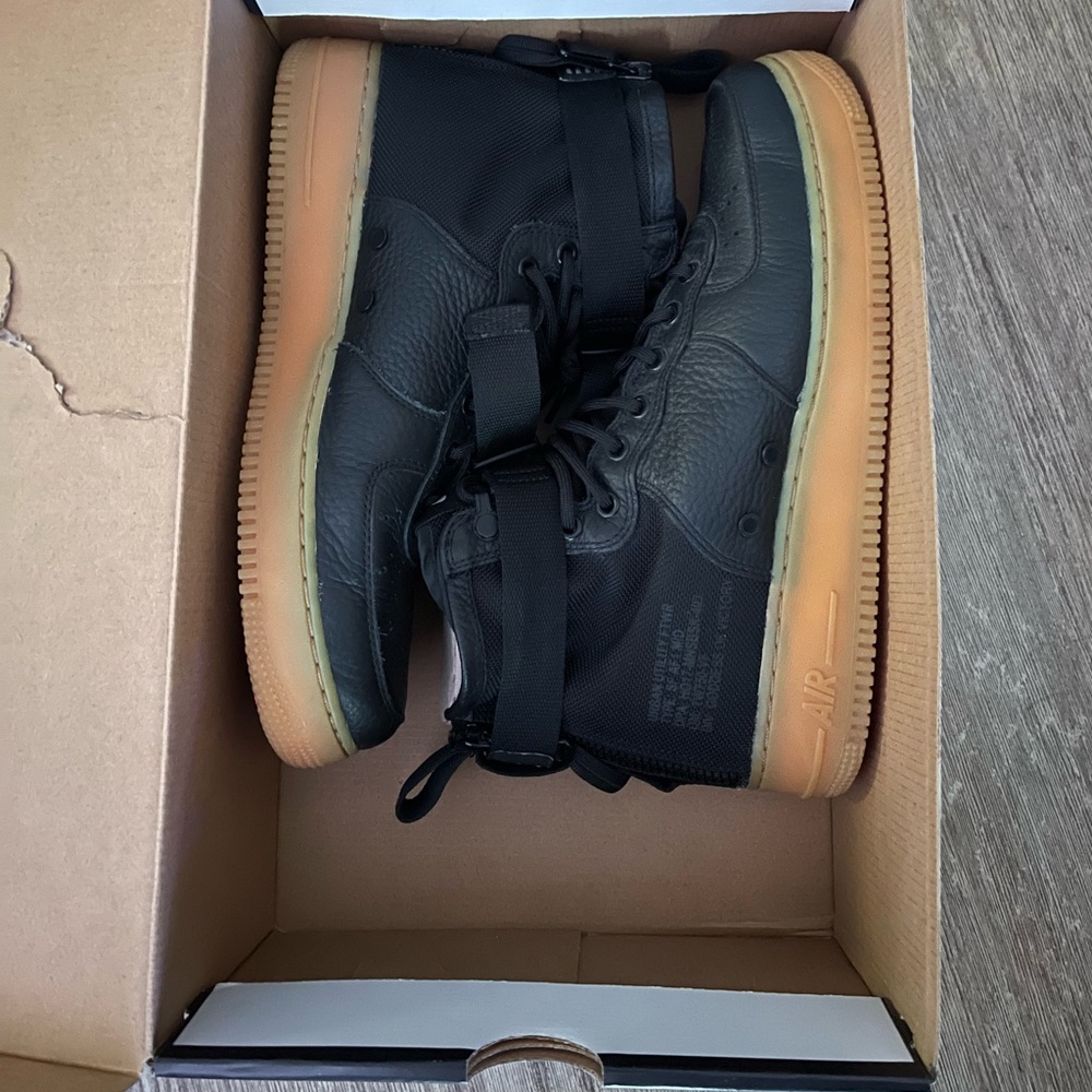 Af1 mid black
